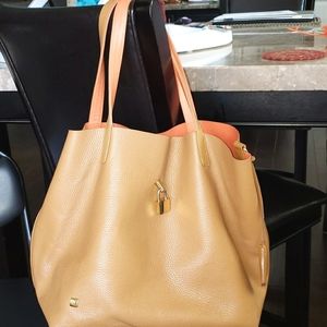Leather tote